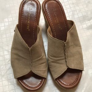 SOLD Giannetti Made in Italy wedge sandals suede